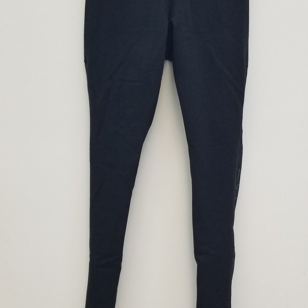 Lululemon Lab Night Tight Black Limited Edition 6 RARE